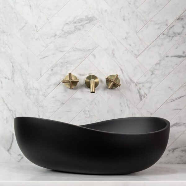 Above Counter Artificial Stone - Matt Black - Wave Oval - 600mm | CSB821-MB