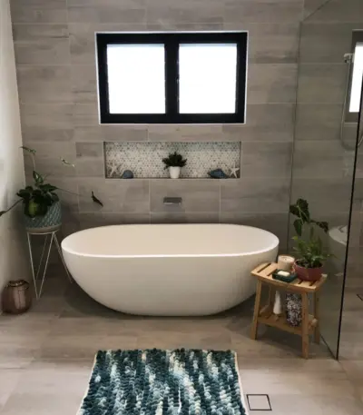 Bella Freestanding Bathtub 1700x800x550 mm
