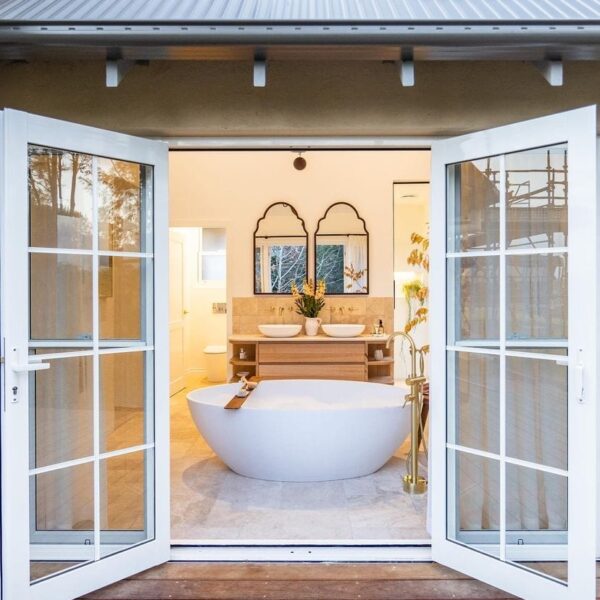 Coco Freestanding Bathtub 1760x1030x550 mm