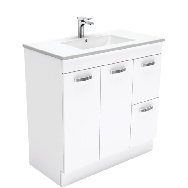 Dolce Unicab 900 Vanity On Kickboard