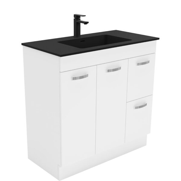 Montana Unicab 900 Vanity On Kickboard