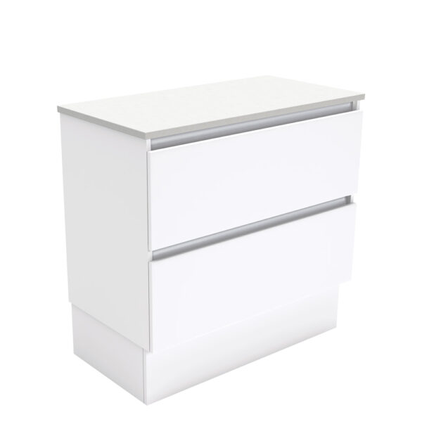 Quest 900 Cabinet on Kickboard