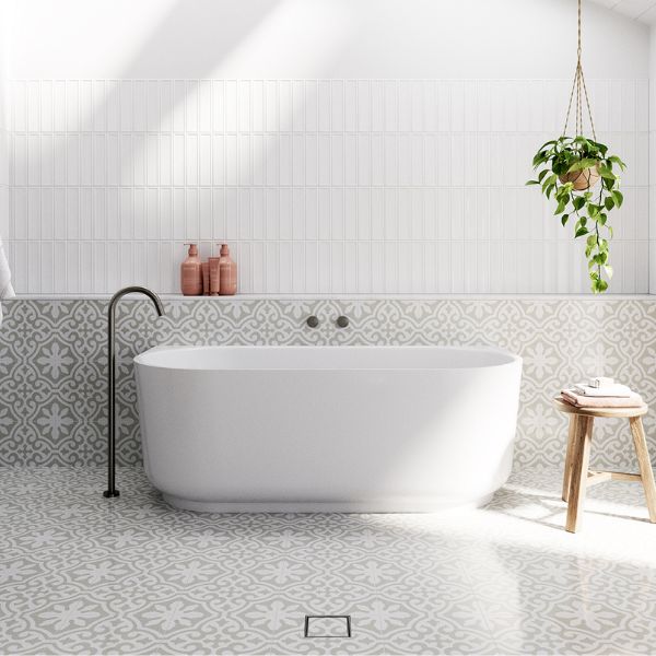 Bao Elegant 1700mm Back to Wall Bath - Matte White
