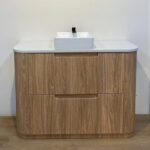 Varcelli Floor Standing 900mm - Image 3