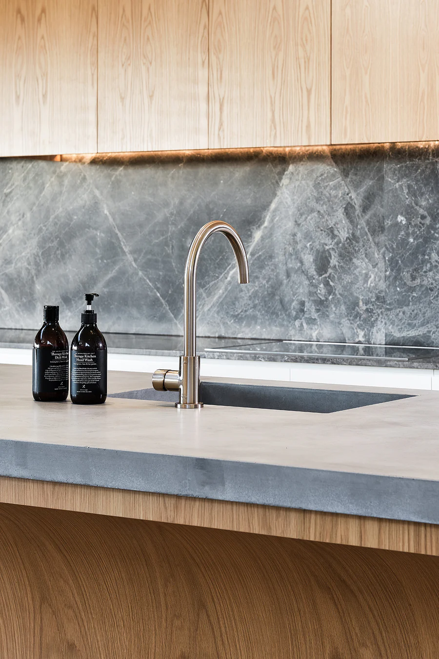 Graya_TheRussetHouse__MeirChampagneMixerMK03PN-CH_900x Round Gooseneck Kitchen Mixer Tap with Pinless Handle - Image 1