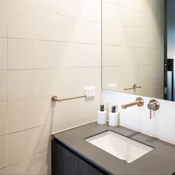 Round Guest Towel Rail